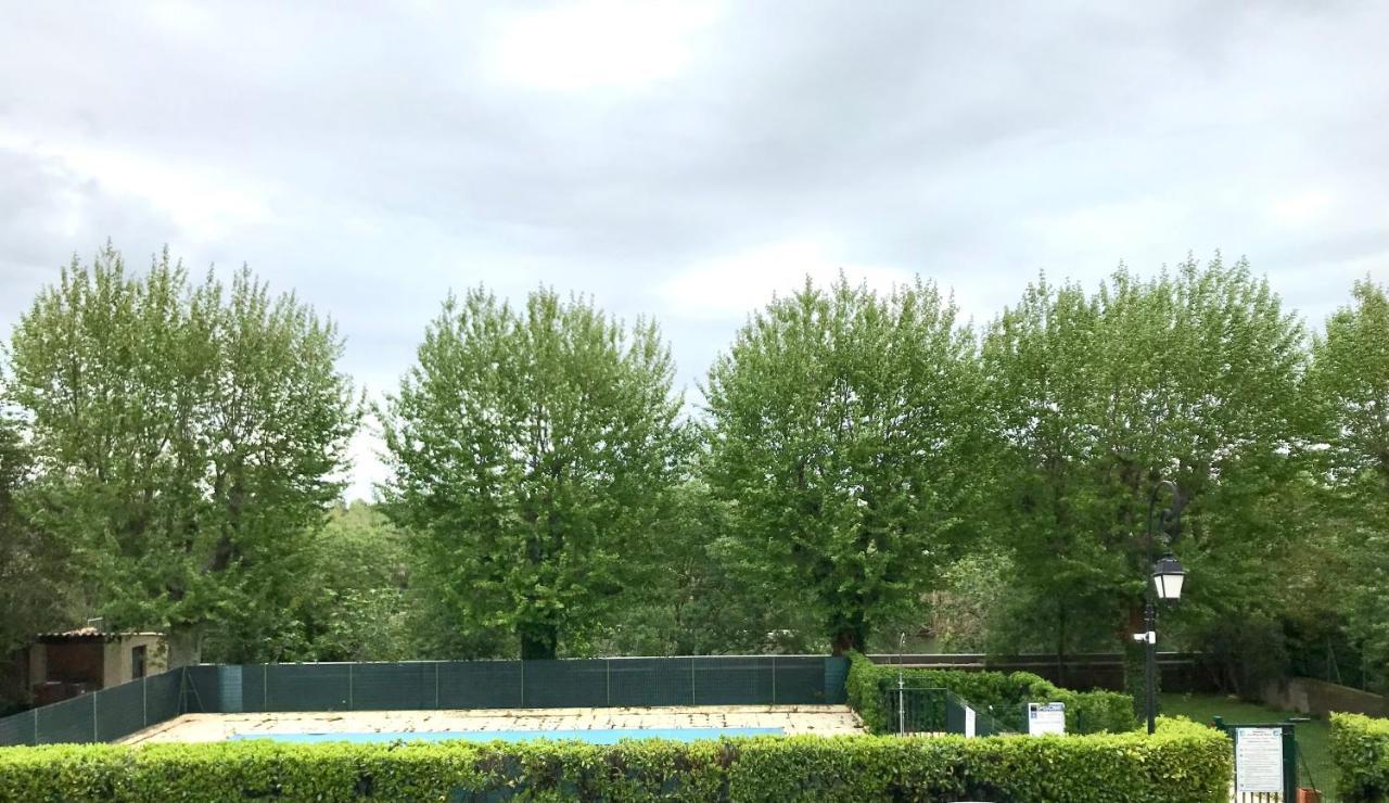 Vacances Avec Piscine Et Entree Autonome Dans Jolie Appartement Jusqu'A 4 Personnes เซริญญ็อง ภายนอก รูปภาพ