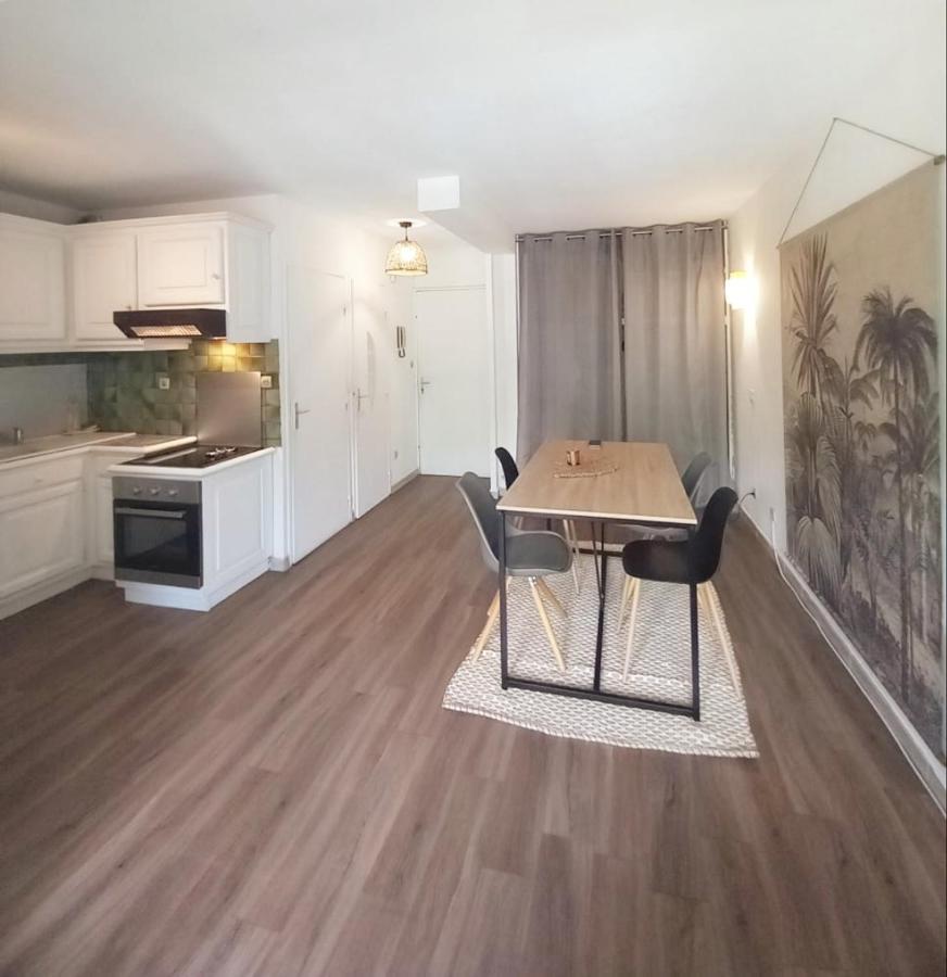 Vacances Avec Piscine Et Entree Autonome Dans Jolie Appartement Jusqu'A 4 Personnes เซริญญ็อง ภายนอก รูปภาพ